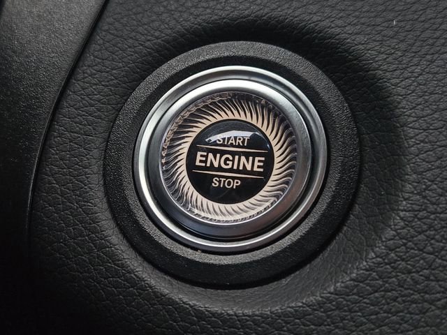 Used 2022 Mercedes-Benz GLC 300 4MATIC image 25