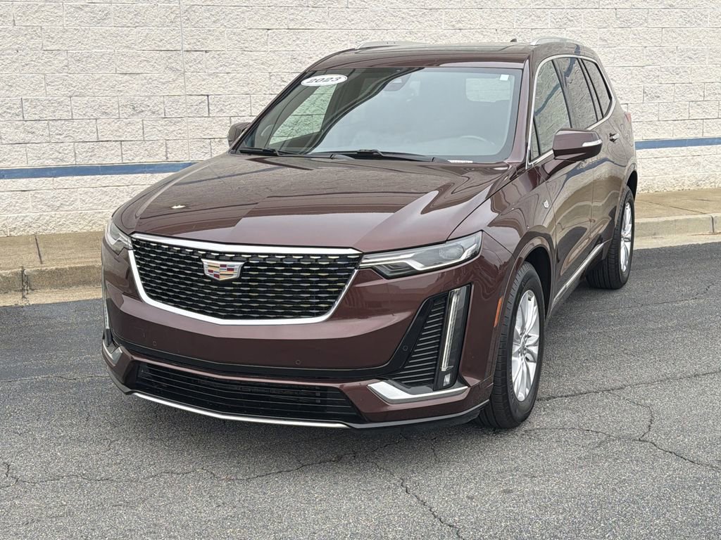 Used 2023 Cadillac XT6 Premium Luxury image 3
