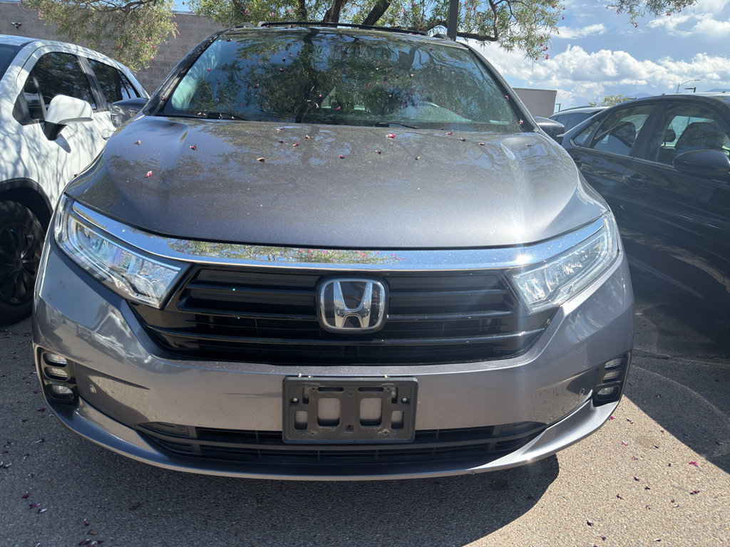 Used 2023 Honda Odyssey Elite image 2
