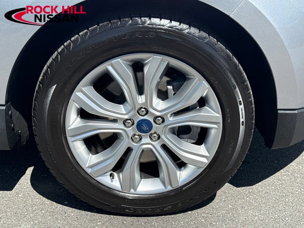 Used 2022 Ford Edge Titanium AWD/4WD image 9