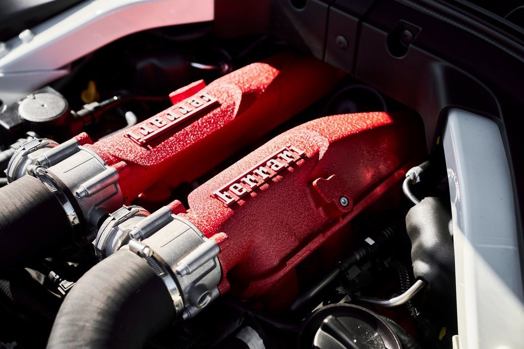 Used 2022 Ferrari Roma image 18