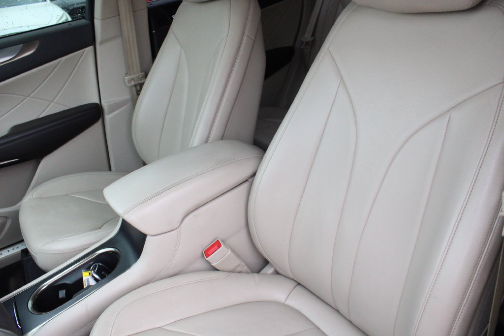 Used 2019 Lincoln MKC Premiere FWD image 6