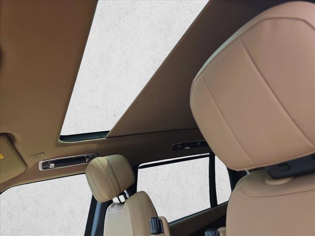 New 2026 Land Rover Range Rover Long Wheelbase SE AWD/4WD image 30