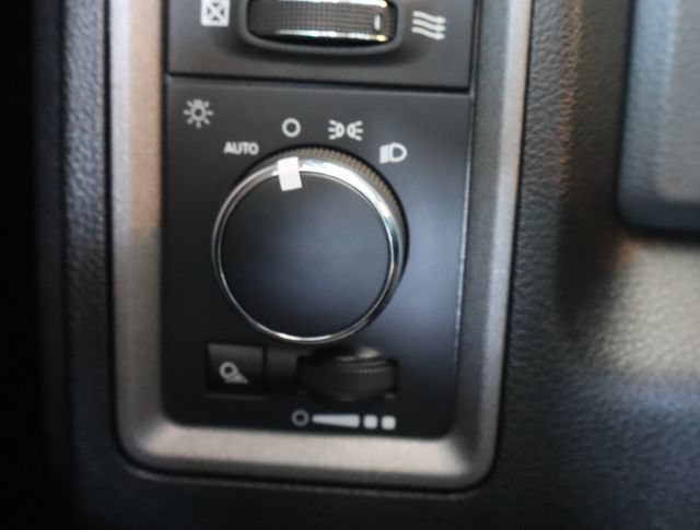 Used 2018 RAM 2500 Tradesman w/ Chrome Appearance Group AWD/4WD image 30