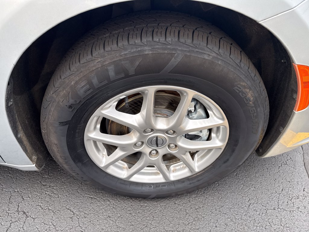 Used 2024 Chrysler Pacifica Touring-L FWD image 28
