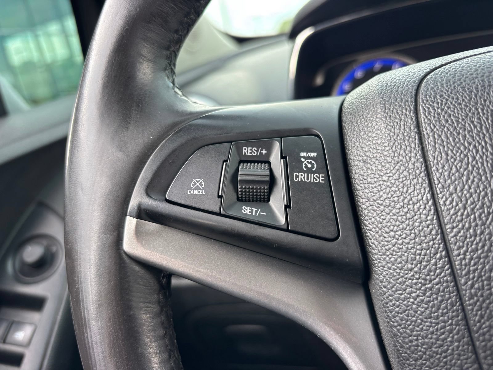 Used 2016 Chevrolet Trax LT w/ LT Convenience Package FWD image 22
