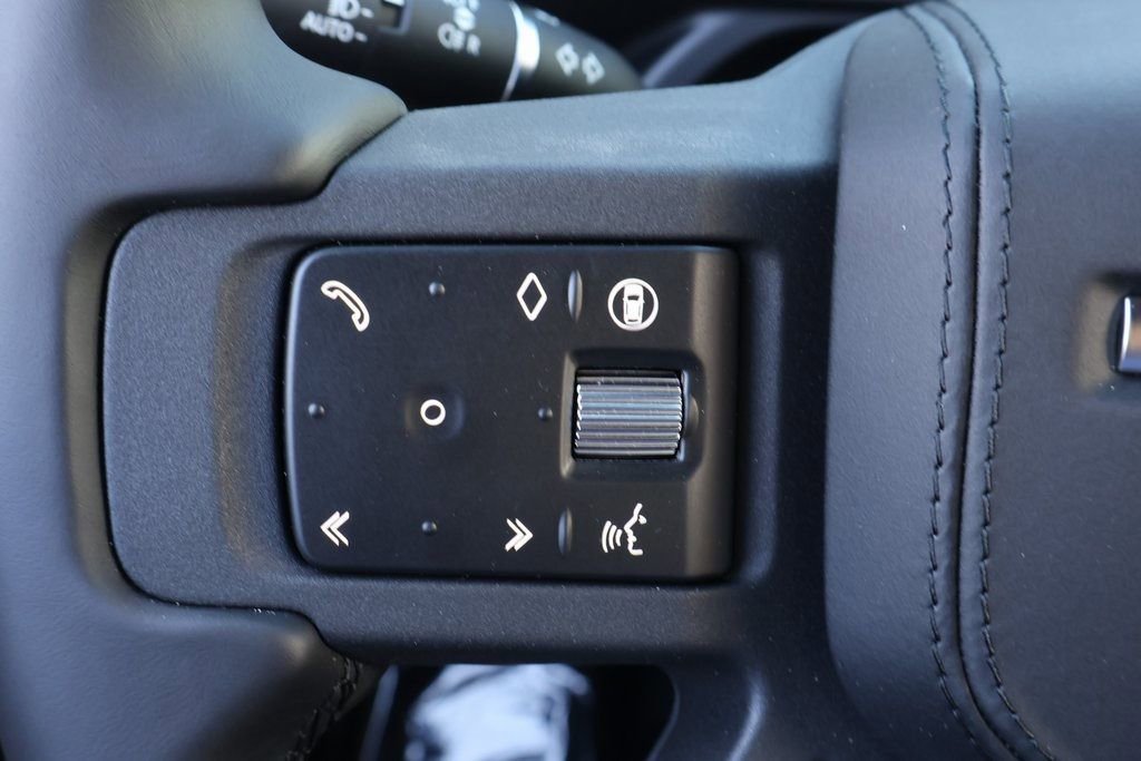 New 2026 Land Rover Defender 110 X AWD/4WD image 21