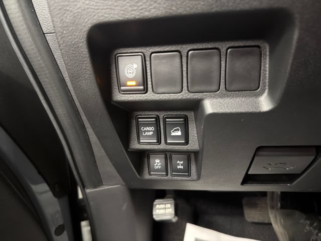 Used 2024 Nissan Frontier PRO-4X w/ Technology Package AWD/4WD image 25