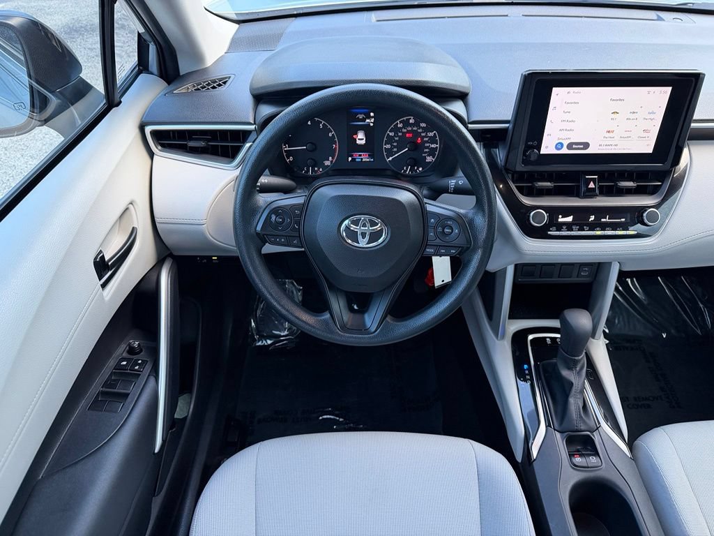Used 2023 Toyota Corolla Cross L FWD image 19