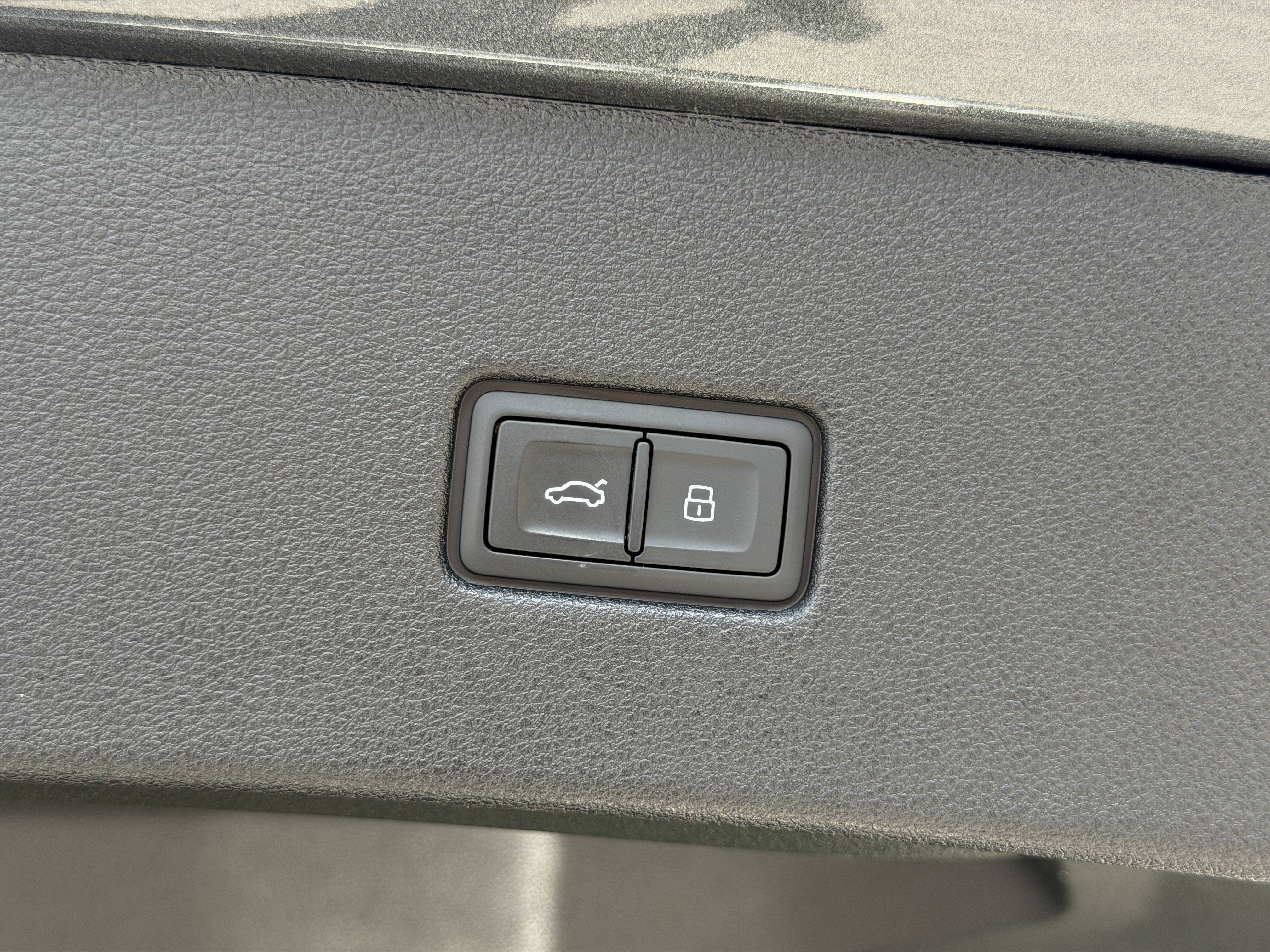 Certified 2026 Audi Q8 Premium Plus AWD/4WD image 13