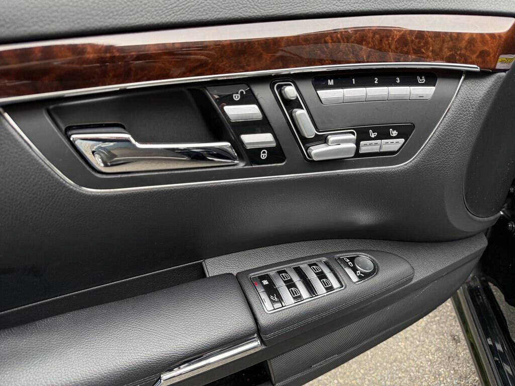 Used 2007 Mercedes-Benz S 550 image 22