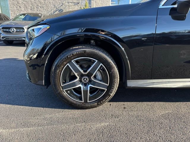 Used 2026 Mercedes-Benz GLC 300 4MATIC image 9