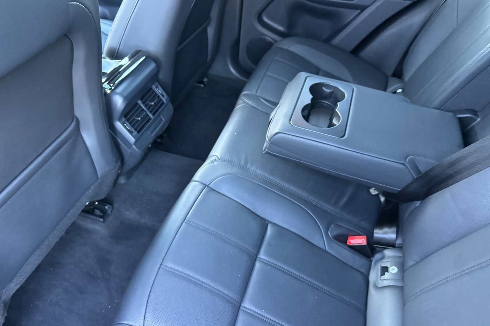 Used 2024 Land Rover Range Rover Evoque Dynamic SE image 27