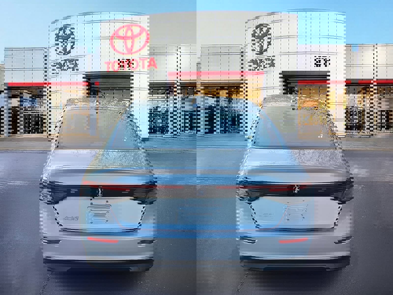 Used 2024 Honda Accord EX image 6