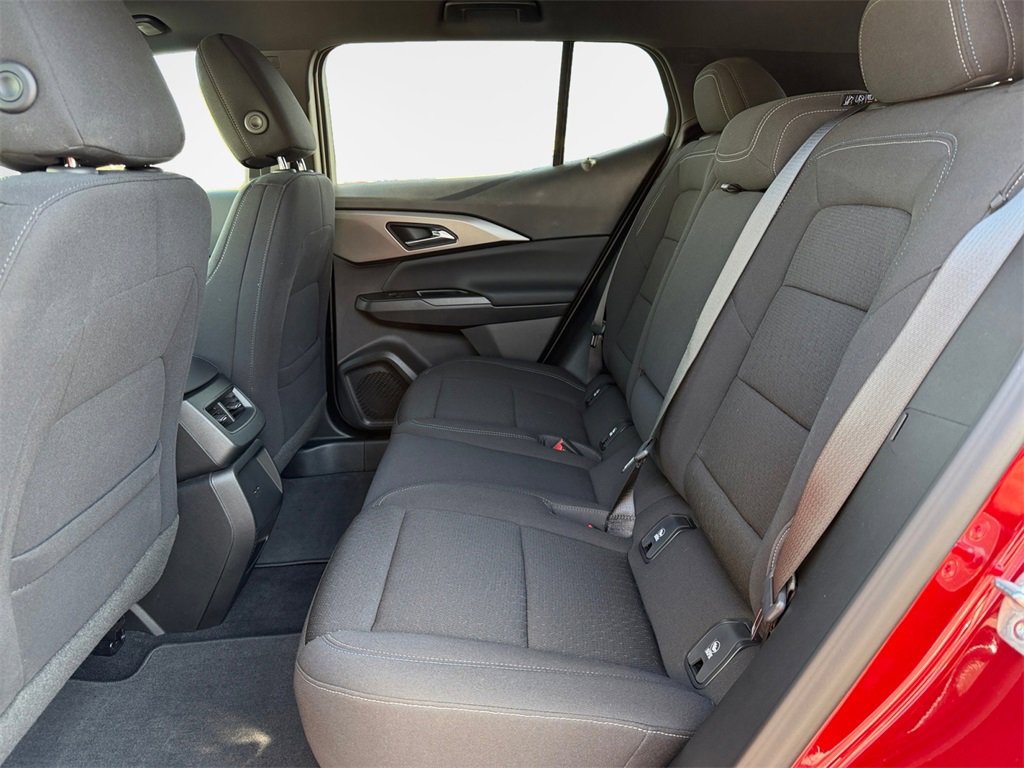 Used 2025 Chevrolet Equinox EV LT image 22