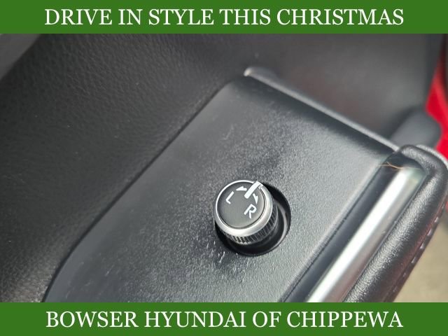 Used 2020 Toyota Highlander Limited image 14