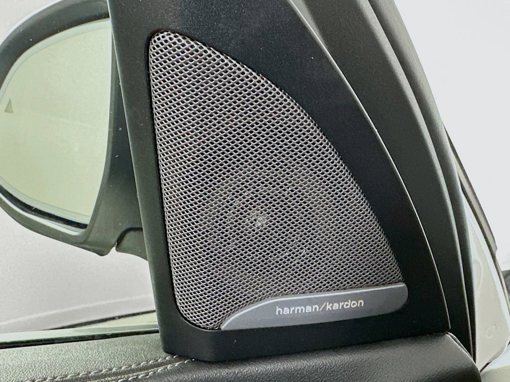 Used 2023 BMW X7 xDrive40i w/ Premium Package image 14