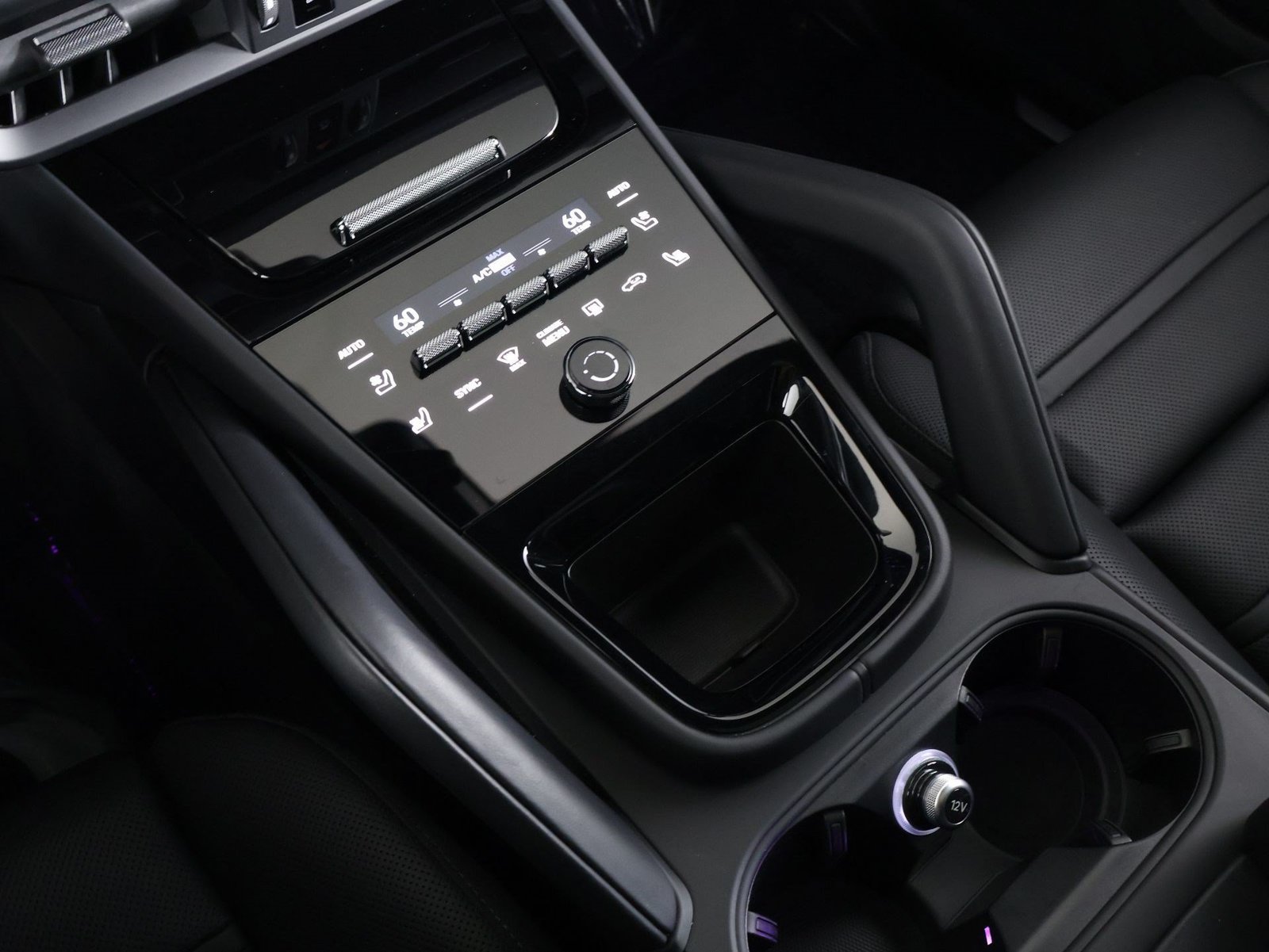 Certified 2026 Porsche Cayenne E-Hybrid AWD/4WD image 18