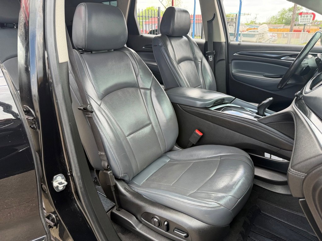 Used 2018 Buick Enclave Essence w/ Trailering Package FWD image 22