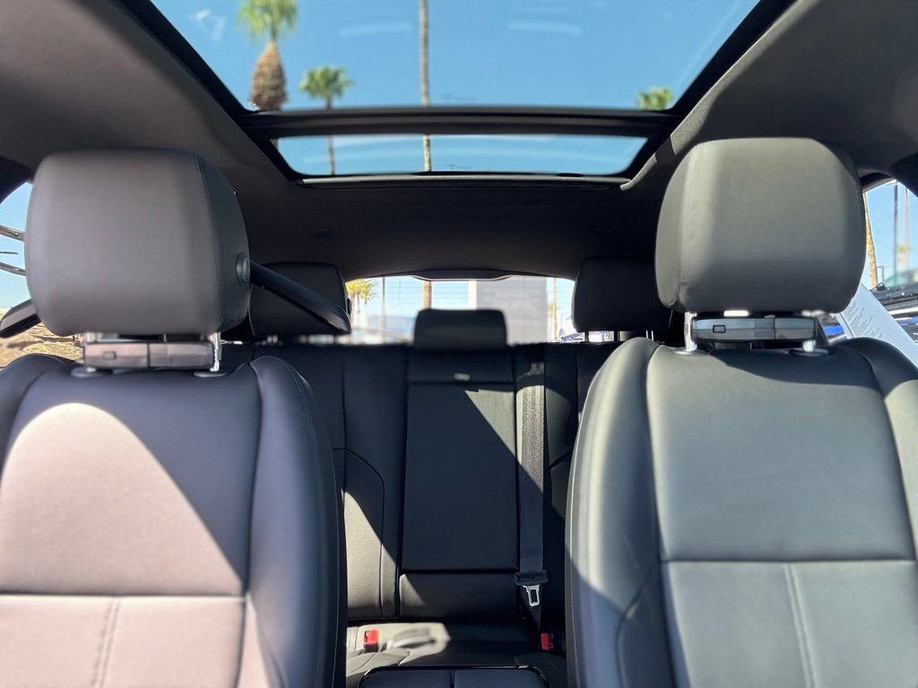 New 2026 Land Rover Range Rover Velar S AWD/4WD image 14