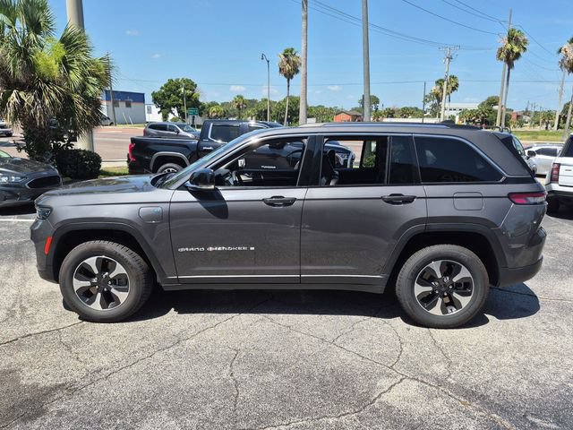 Used 2024 Jeep Grand Cherokee Limited 4xe AWD/4WD image 8