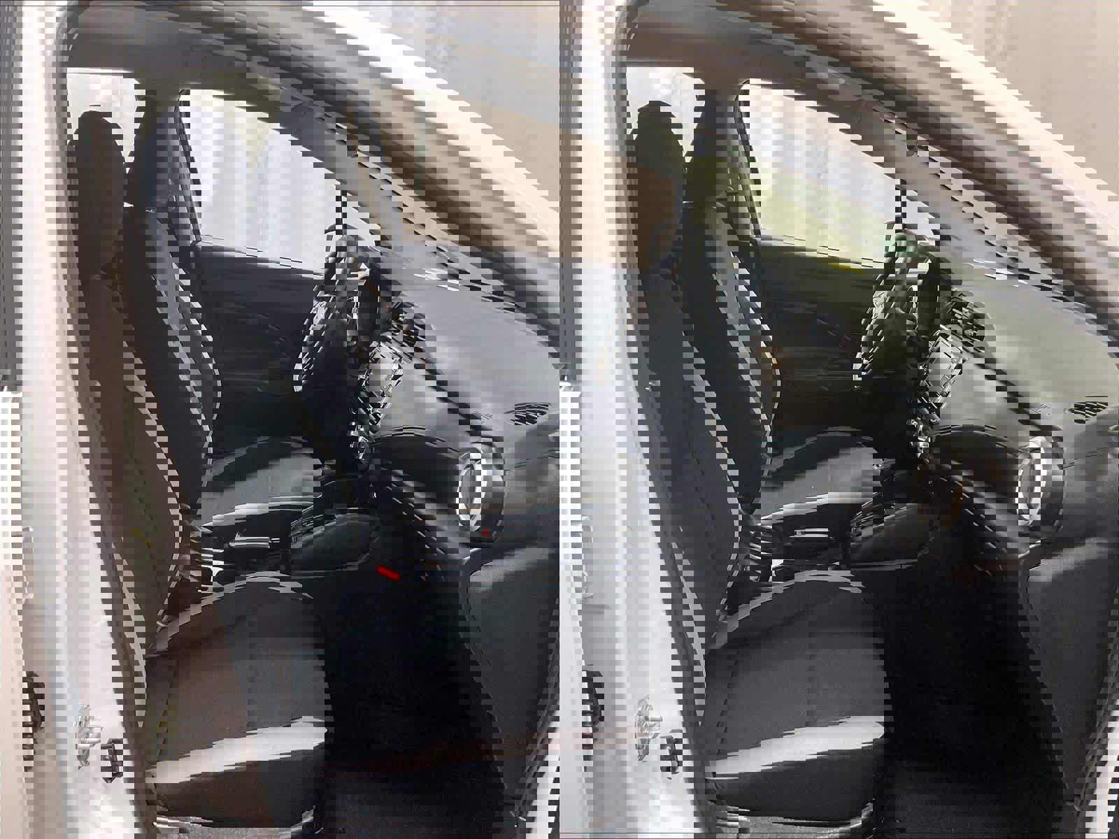 Used 2025 Nissan Versa S w/ Trunk Package image 11