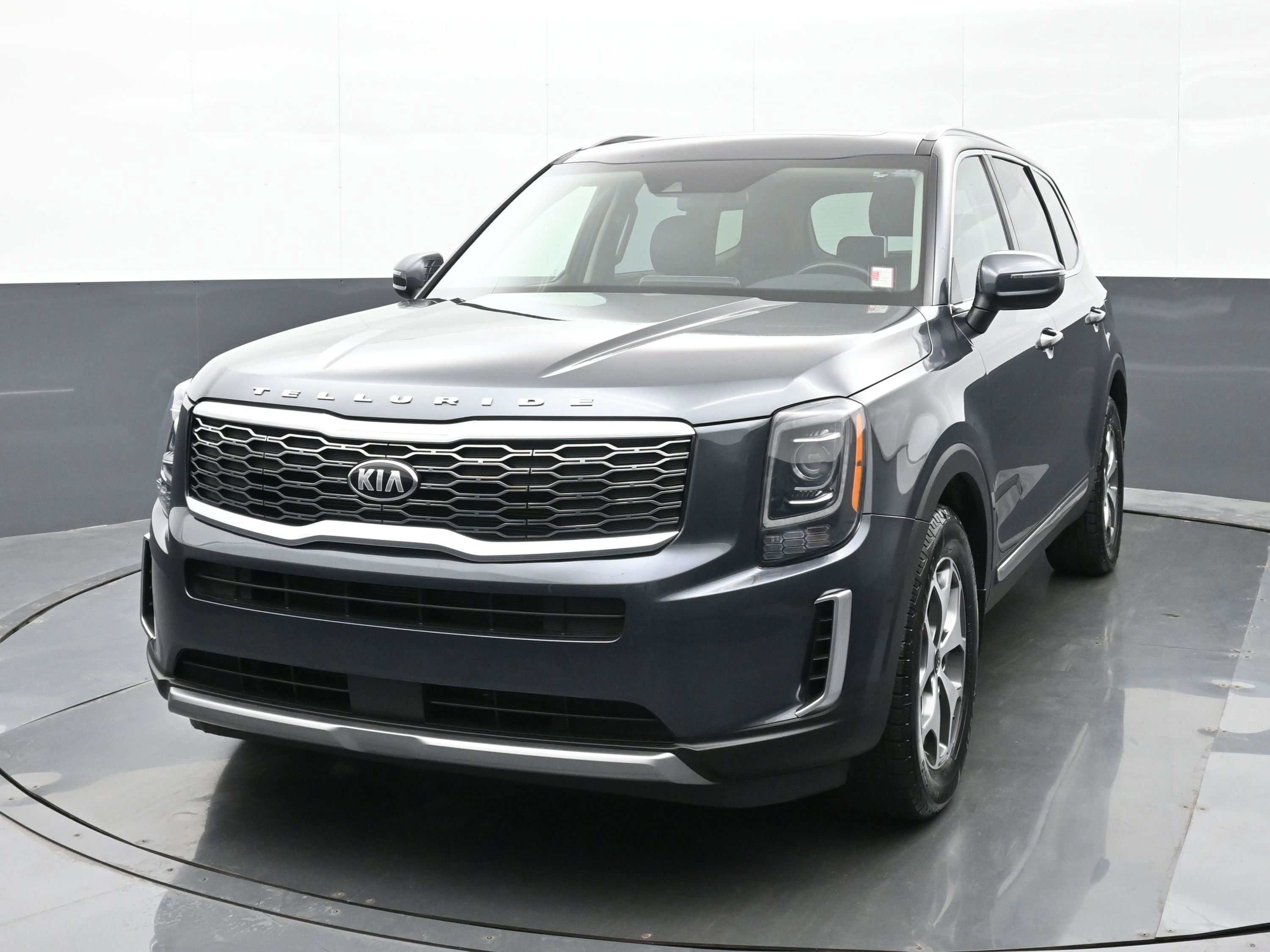 Used 2021 Kia Telluride EX image 4