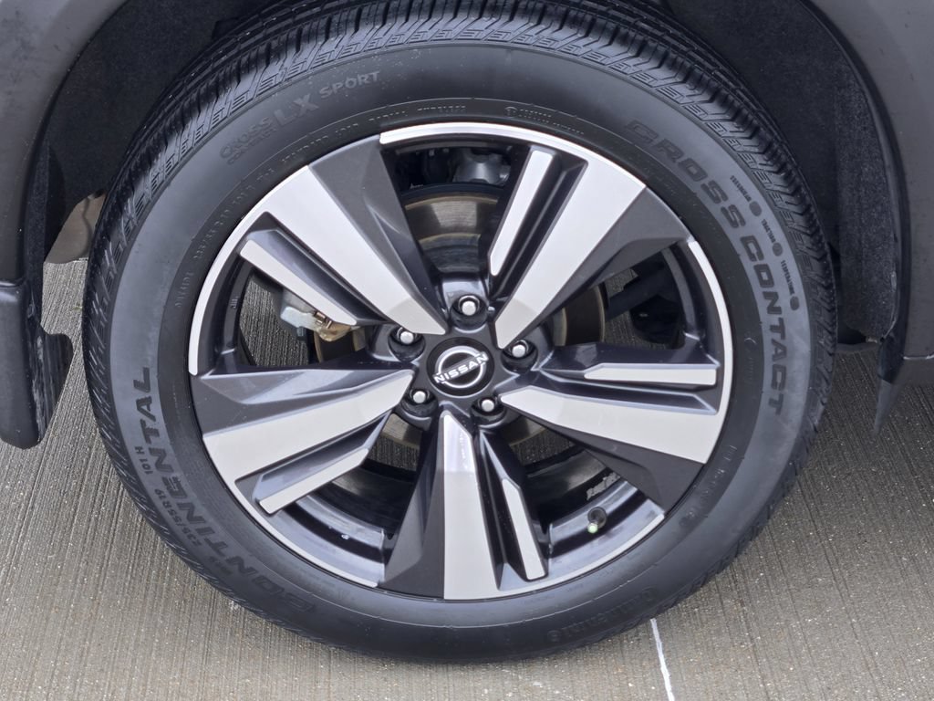 Used 2023 Nissan Rogue Platinum FWD image 10