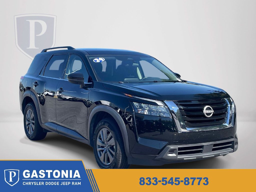Used 2024 Nissan Pathfinder SV