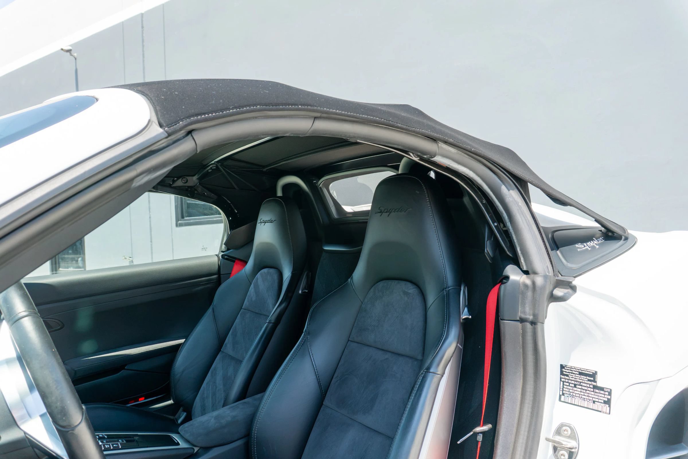 Used 2016 Porsche Boxster Spyder RWD image 53