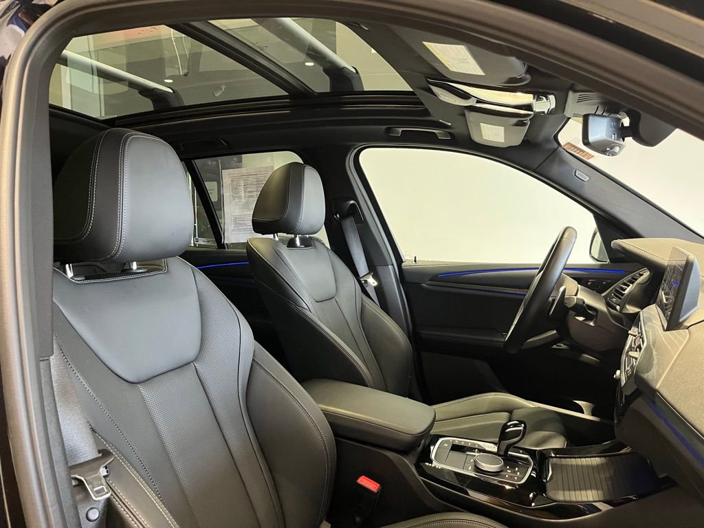 Used 2024 BMW X3 M40i w/ Premium Package image 31