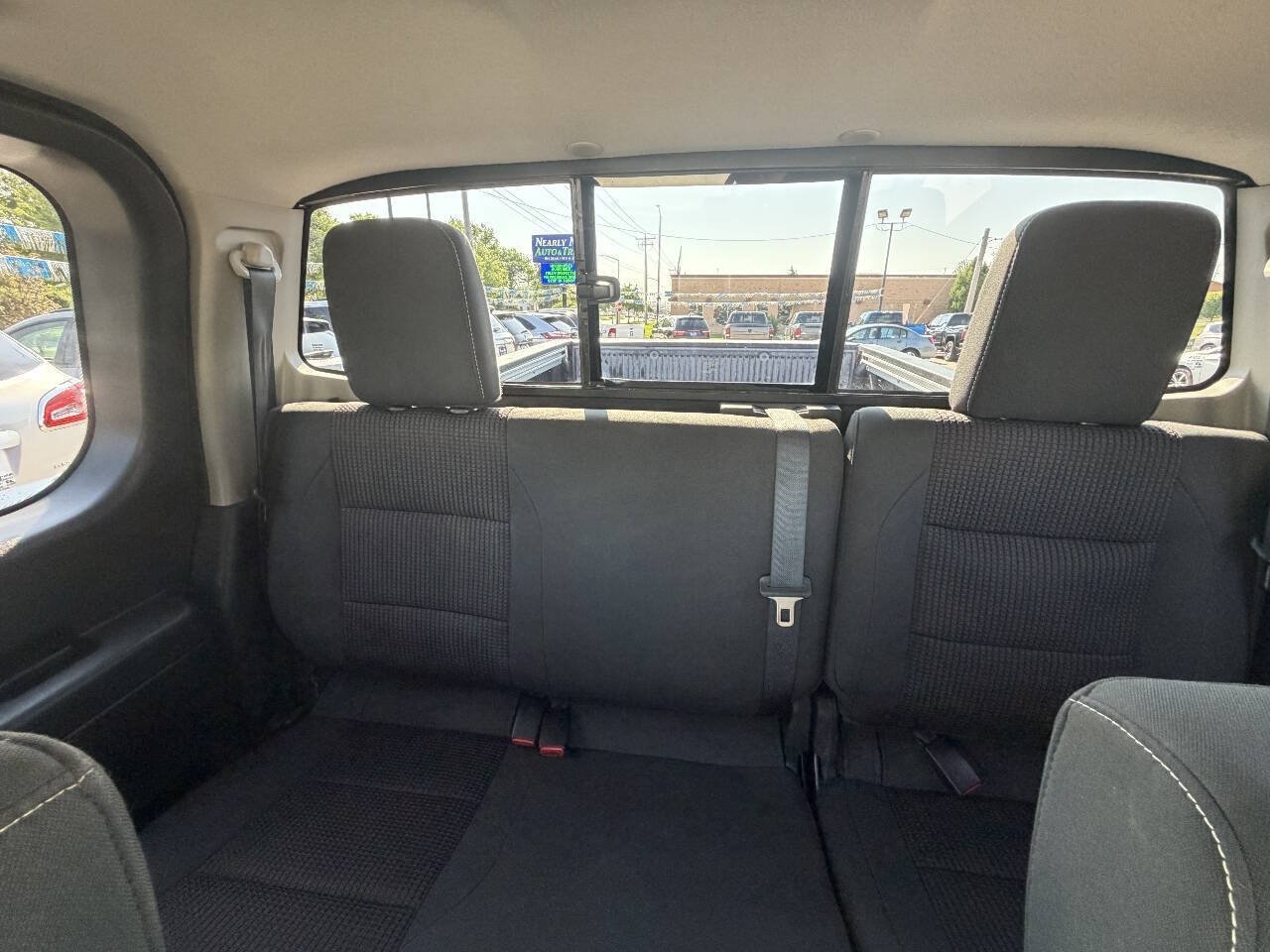 Used 2015 Nissan Titan PRO-4X AWD/4WD image 27