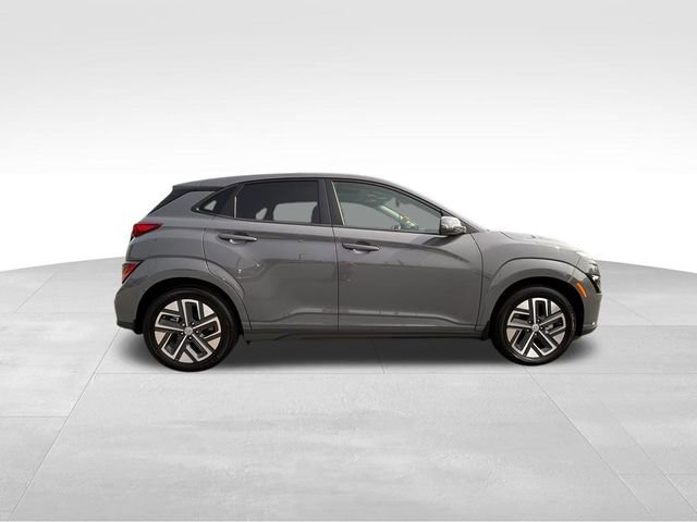 Used 2023 Hyundai Kona Limited image 4