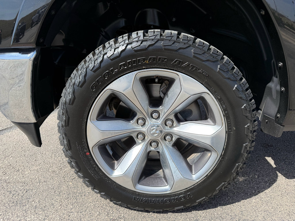 Used 2019 RAM 1500 Limited w/ Advanced Safety Group image 9