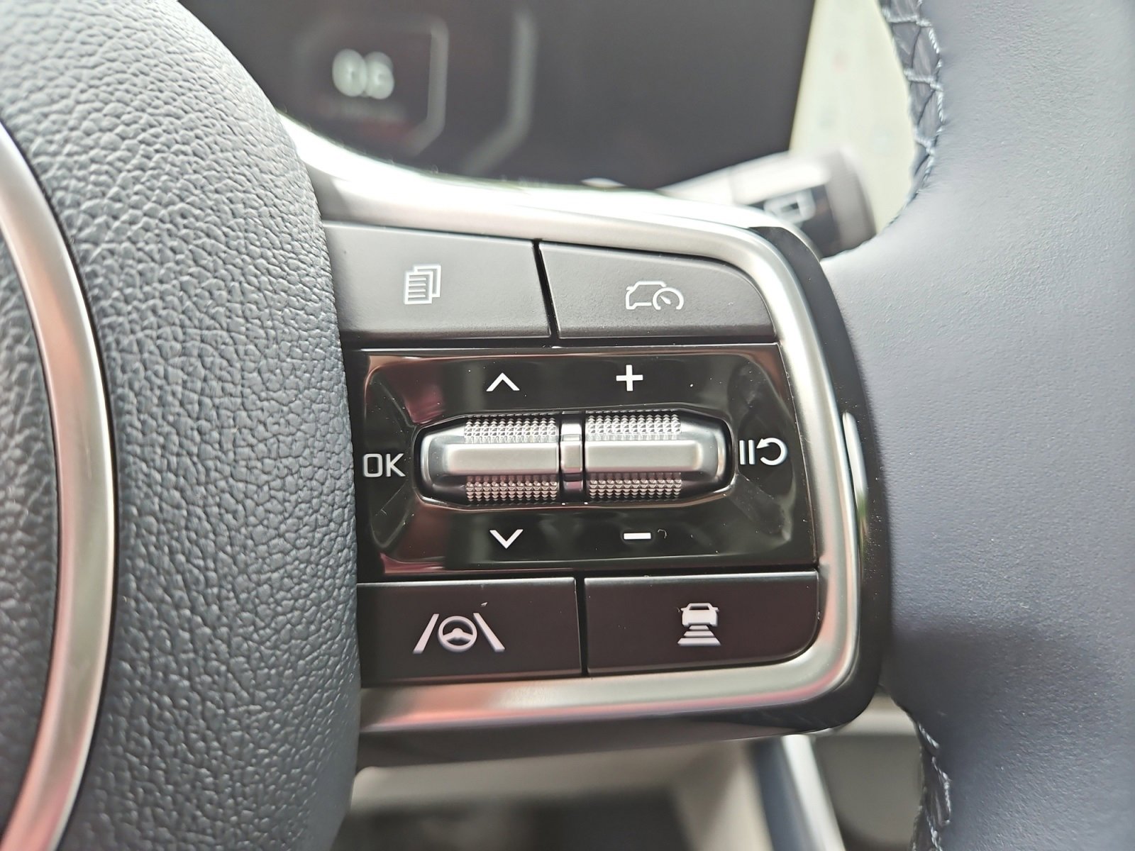 New 2026 Kia Carnival SX image 26