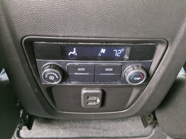 Used 2022 Buick Enclave Essence w/ Sport Touring Edition image 16