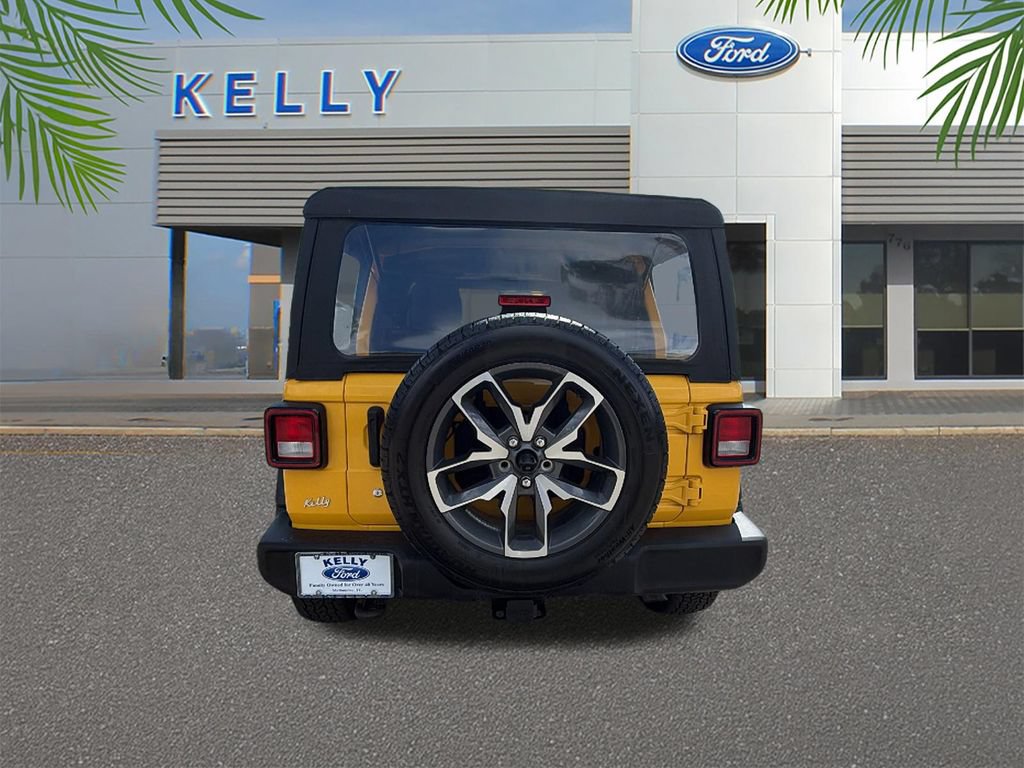 Used 2018 Jeep Wrangler Unlimited Sport AWD/4WD image 4