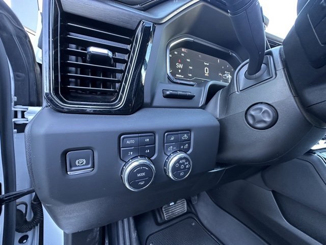 Used 2024 GMC Sierra 1500 AT4 w/ Technology Package image 19