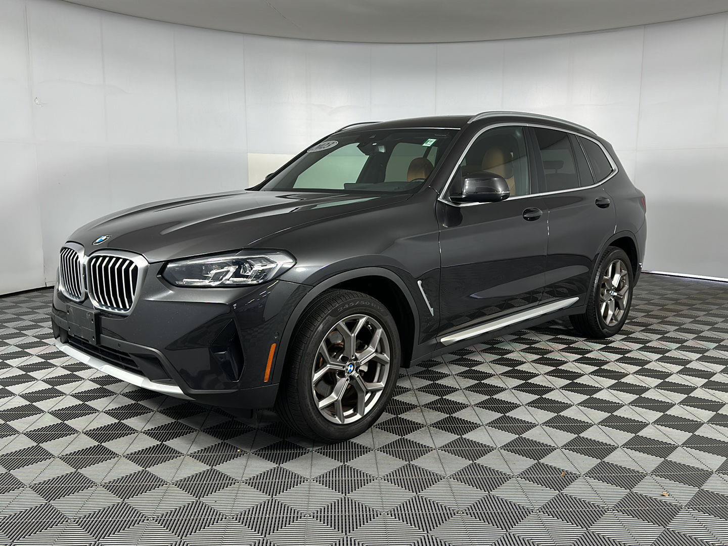 Used 2023 BMW X3 xDrive30i w/ Premium Package AWD/4WD image 7