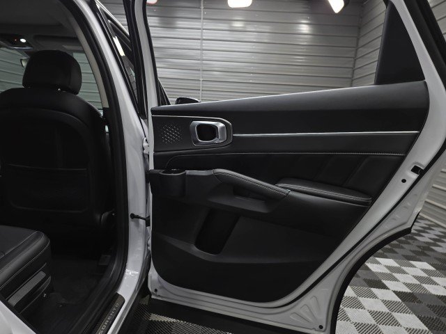 Used 2022 Kia Sorento SX AWD/4WD image 33