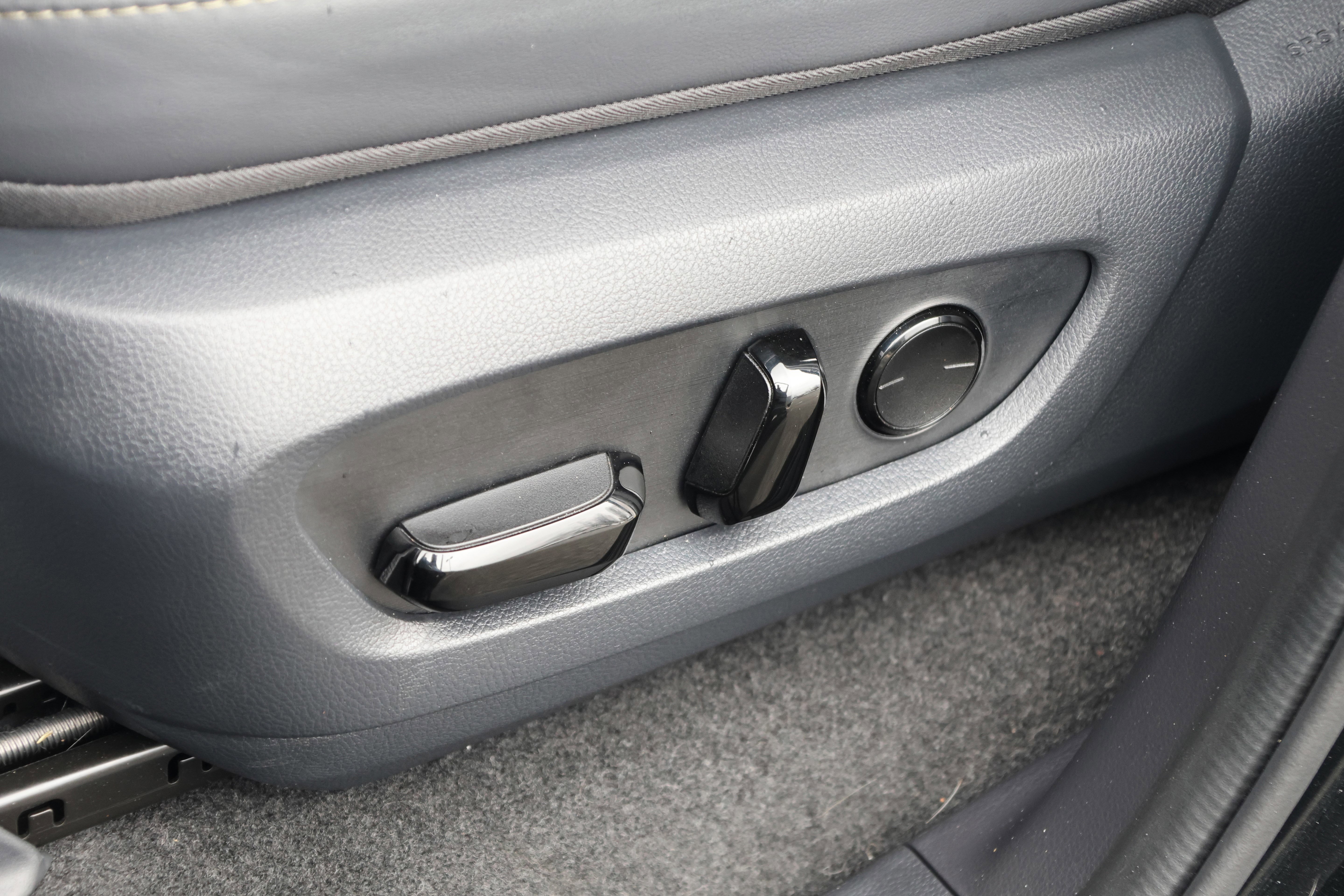 Used 2025 Lexus GX 550 image 36