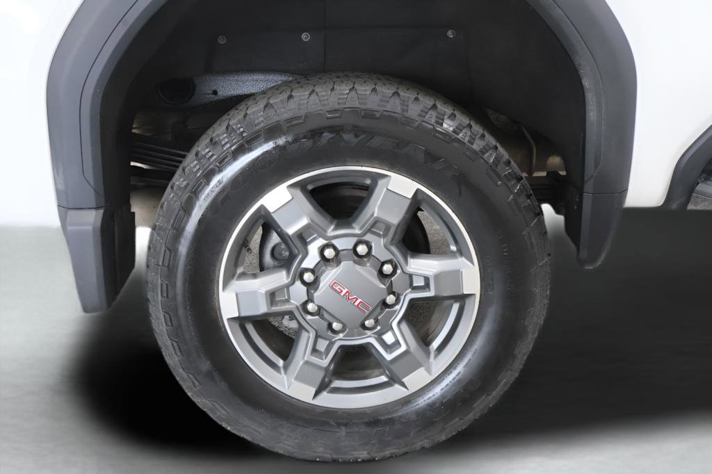 Used 2025 GMC Sierra 2500 SLT w/ SLT Convenience Package image 37