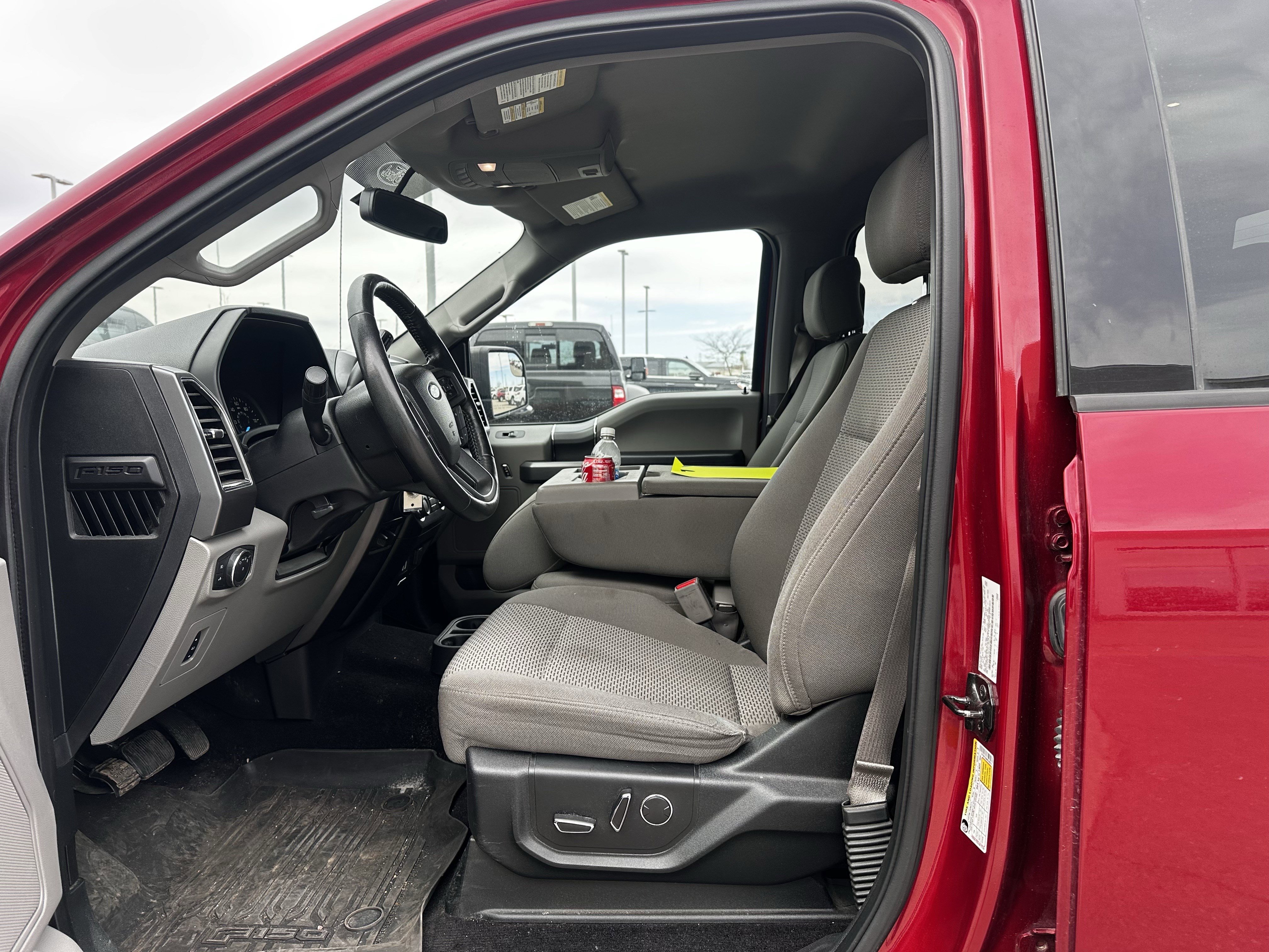 Used 2017 Ford F150 XLT w/ Equipment Group 302A Luxury AWD/4WD image 7