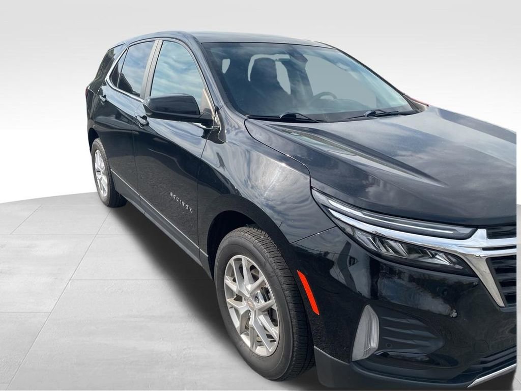 Used 2022 Chevrolet Equinox LT image 3