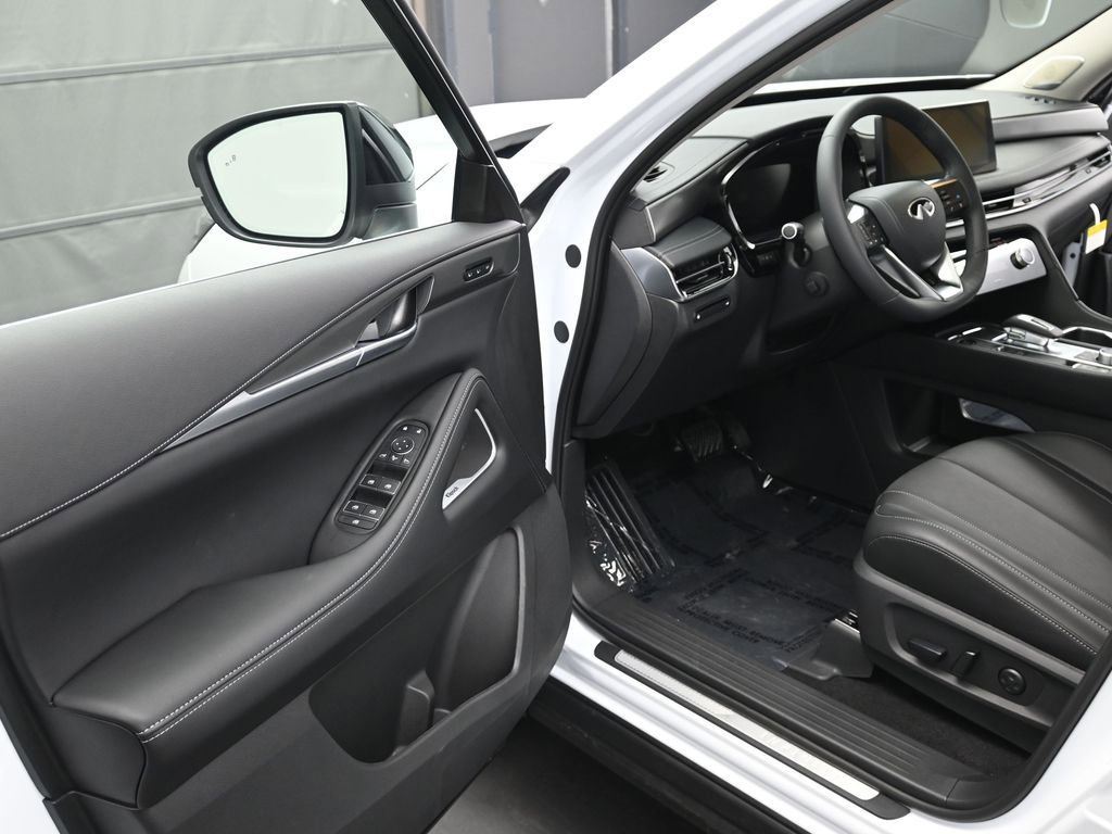 Used 2026 INFINITI QX60 Luxe w/ Cargo Package AWD/4WD image 16
