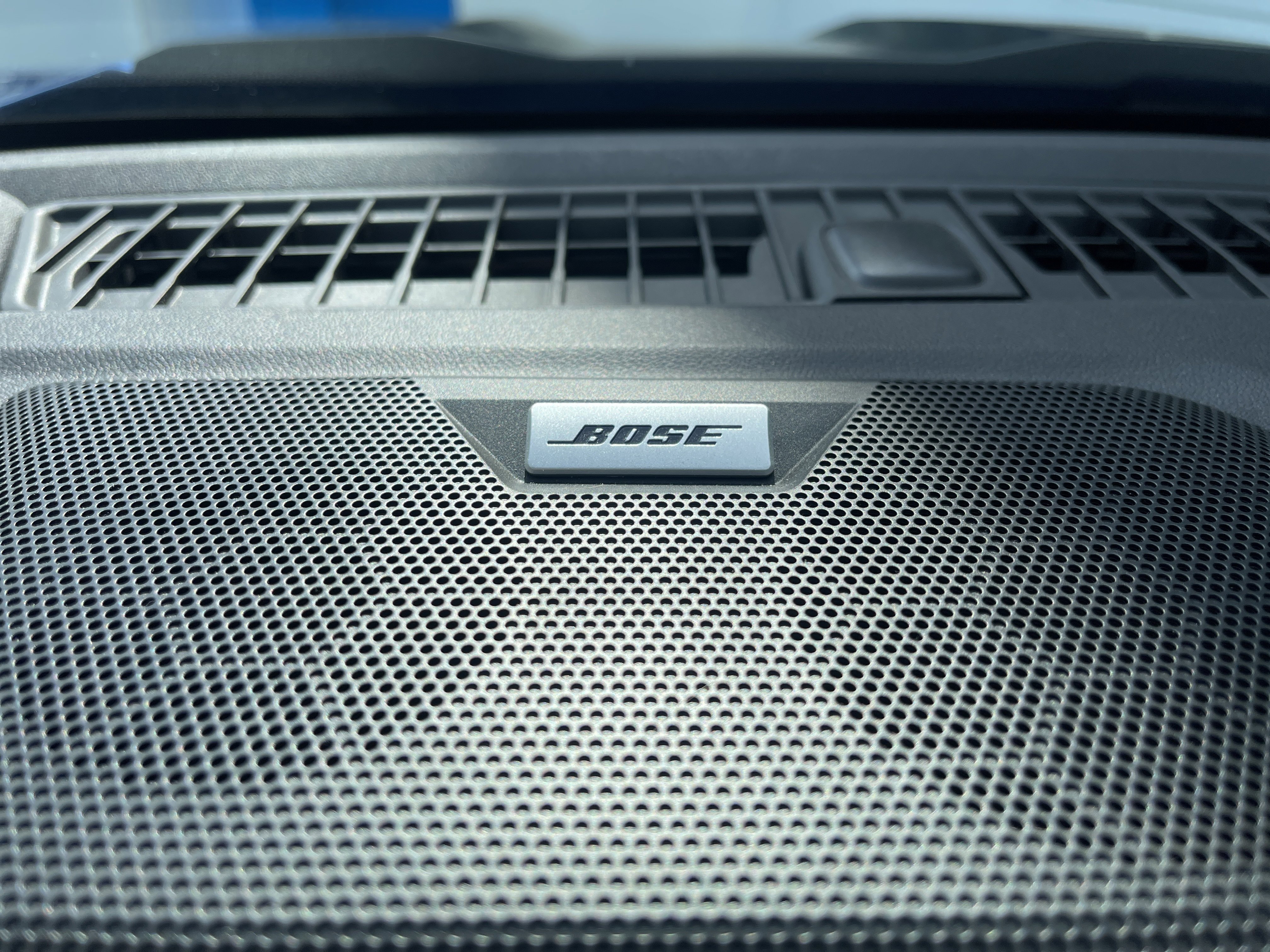 Used 2025 Chevrolet Colorado ZR2 w/ Technology Package image 28