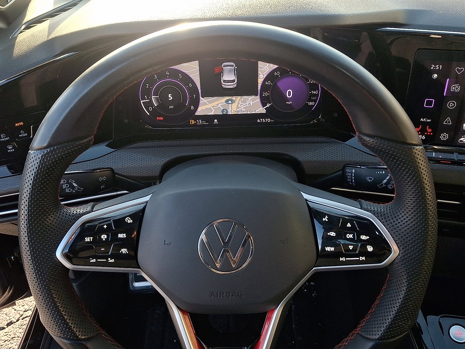 Used 2024 Volkswagen GTI SE image 17