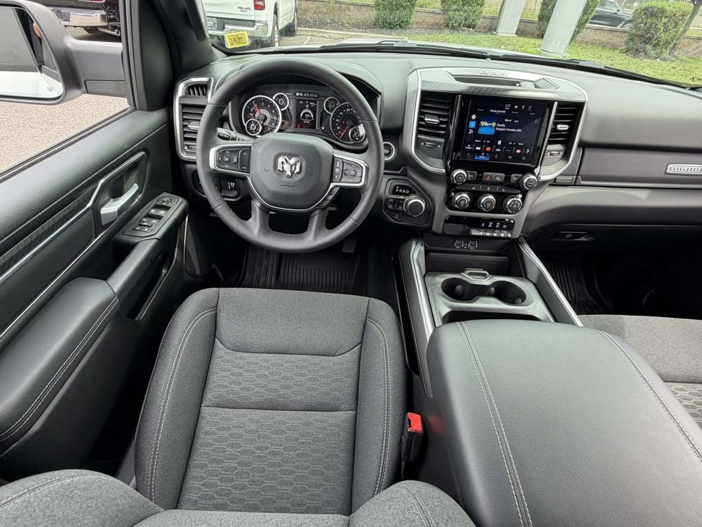 Used 2025 RAM 1500 Big Horn AWD/4WD image 18