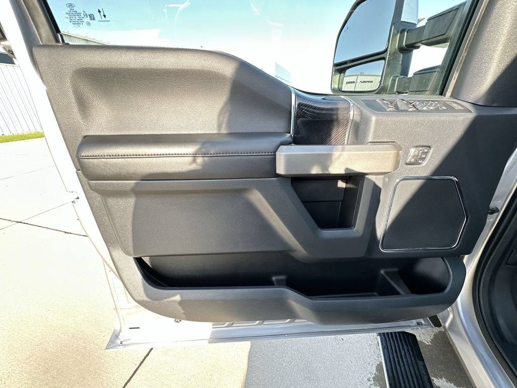 Used 2022 Ford F350 Platinum AWD/4WD image 23