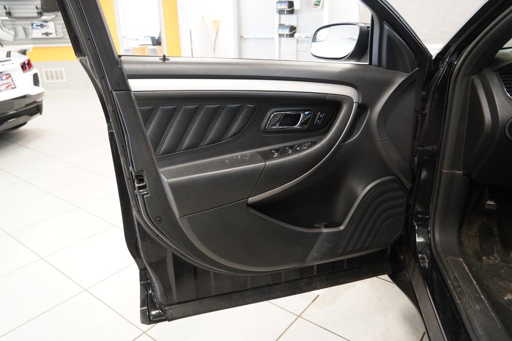 Used 2016 Ford Taurus SEL image 5